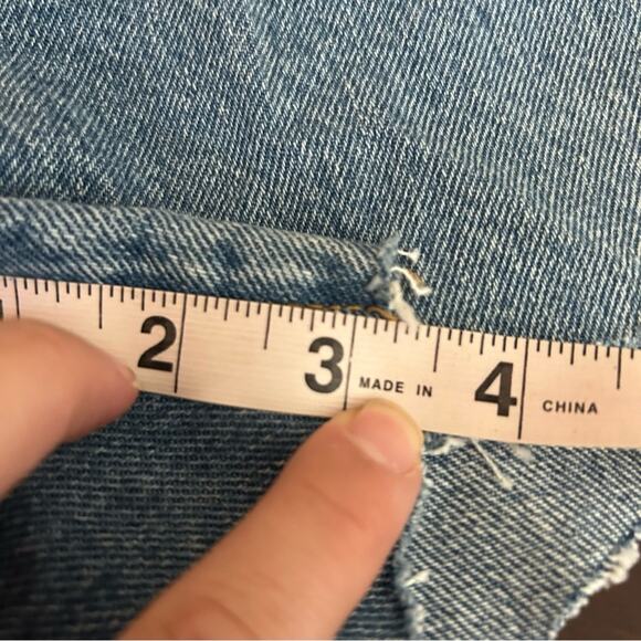 Levi's 501 Button Fly Jean Shorts Cutoff Frayed High Rise Light Wash 33 - Picture 13 of 13